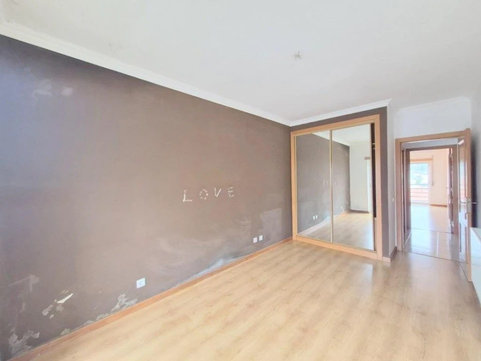 Apartamento T2 para Venda em Laranjeiro e Feijó Foto 9