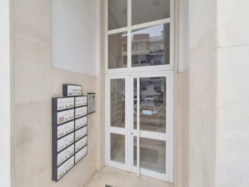Apartamento T2 para Venda em Laranjeiro e Feijó