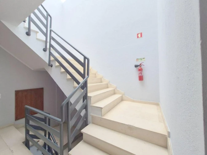 Apartamento T2 para Venda em Laranjeiro e Feijó Foto 13