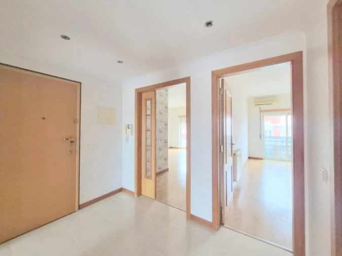 Apartamento T2 para Venda em Laranjeiro e Feijó Foto 24