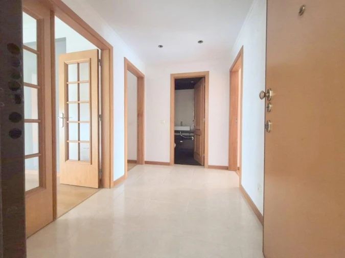 Apartamento T2 para Venda em Laranjeiro e Feijó Foto 5