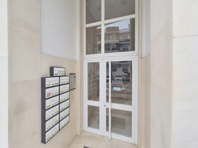Apartamento T2 para Venda em Laranjeiro e Feijó Foto 6