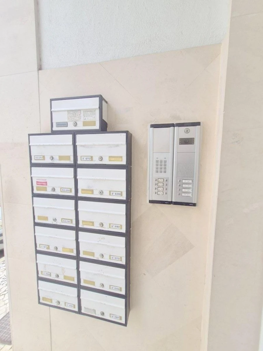 Apartamento T2 para Venda em Laranjeiro e Feijó Foto 7