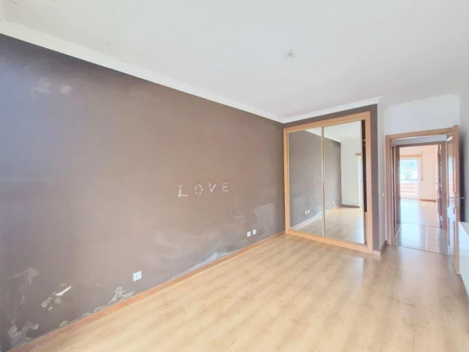 Apartamento T2 para Venda em Laranjeiro e Feijó Foto 9