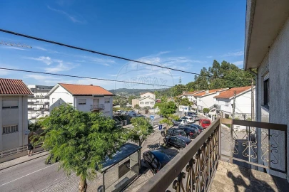 Moradia T6 para Venda em Azurem