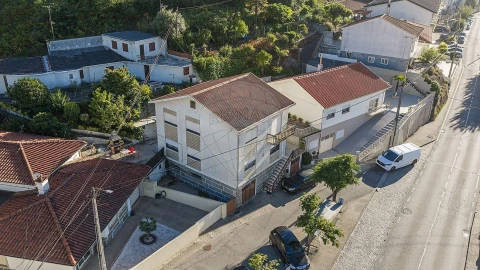 Moradia T6 para Venda em Azurem
