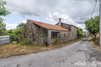 Moradia T1 para Venda em Valdreu