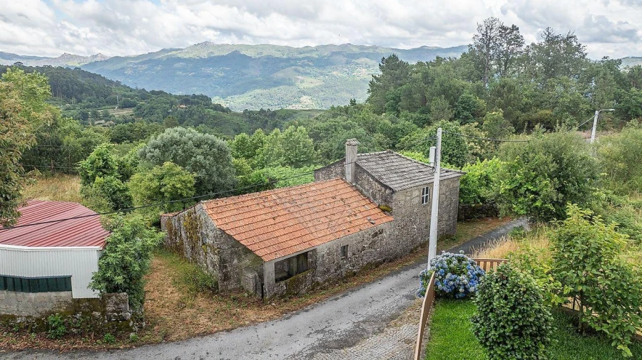 Moradia T1 para Venda em Valdreu Foto 2