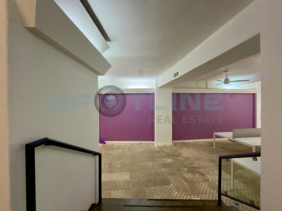 Loja para Arrendamento em Alvalade Foto 10