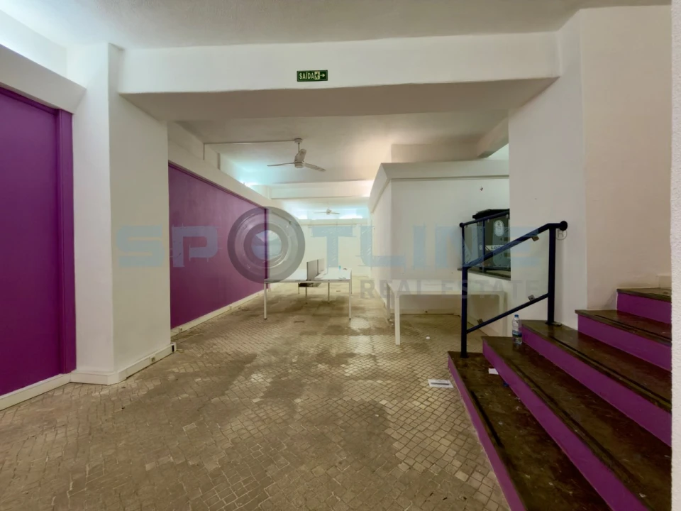 Loja para Arrendamento em Alvalade Foto 11