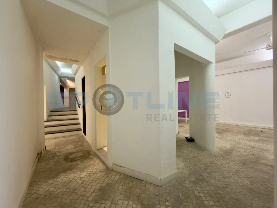 Loja para Arrendamento em Alvalade Foto 18