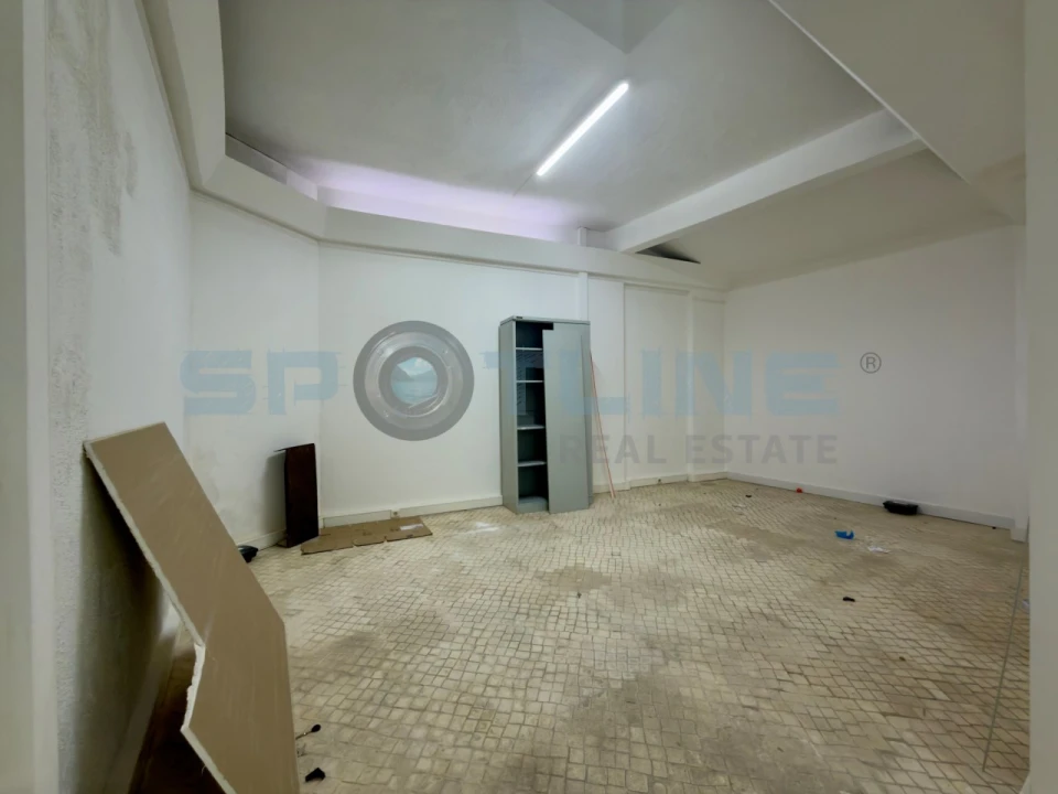 Loja para Arrendamento em Alvalade Foto 22