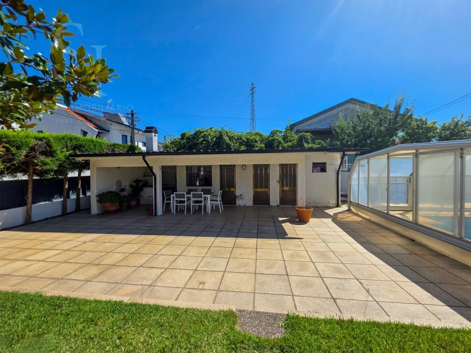 Moradia T4 para Venda em Alfena Foto 26