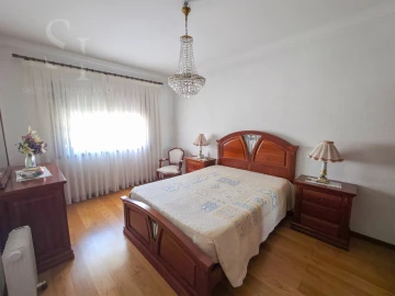 Moradia T4 para Venda em Alfena