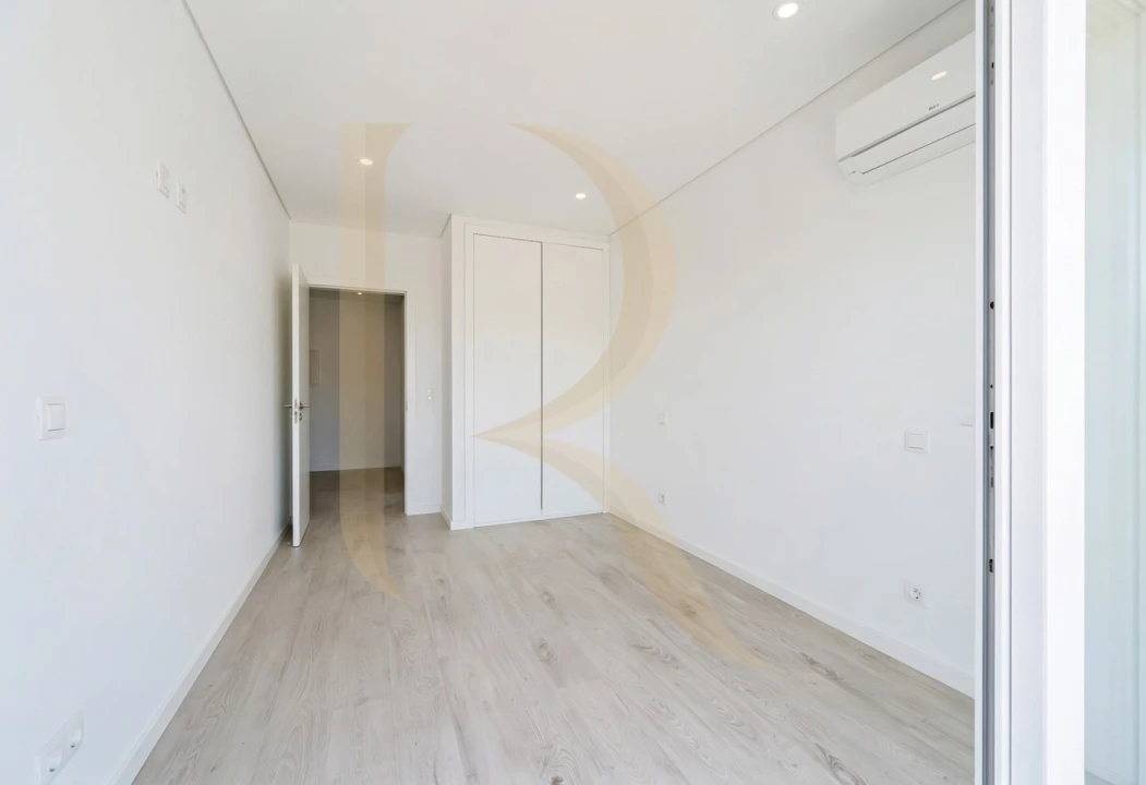Apartamento T2 para Venda em Seixal, Arrentela e Aldeia de Paio Pires Foto 24