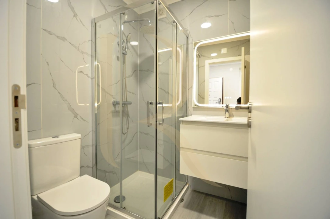 Apartamento T4 para Venda em Amora Foto 7