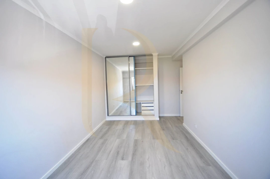 Apartamento T4 para Venda em Amora Foto 17
