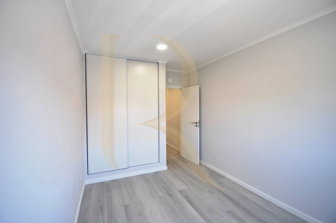 Apartamento T4 para Venda em Amora Foto 20