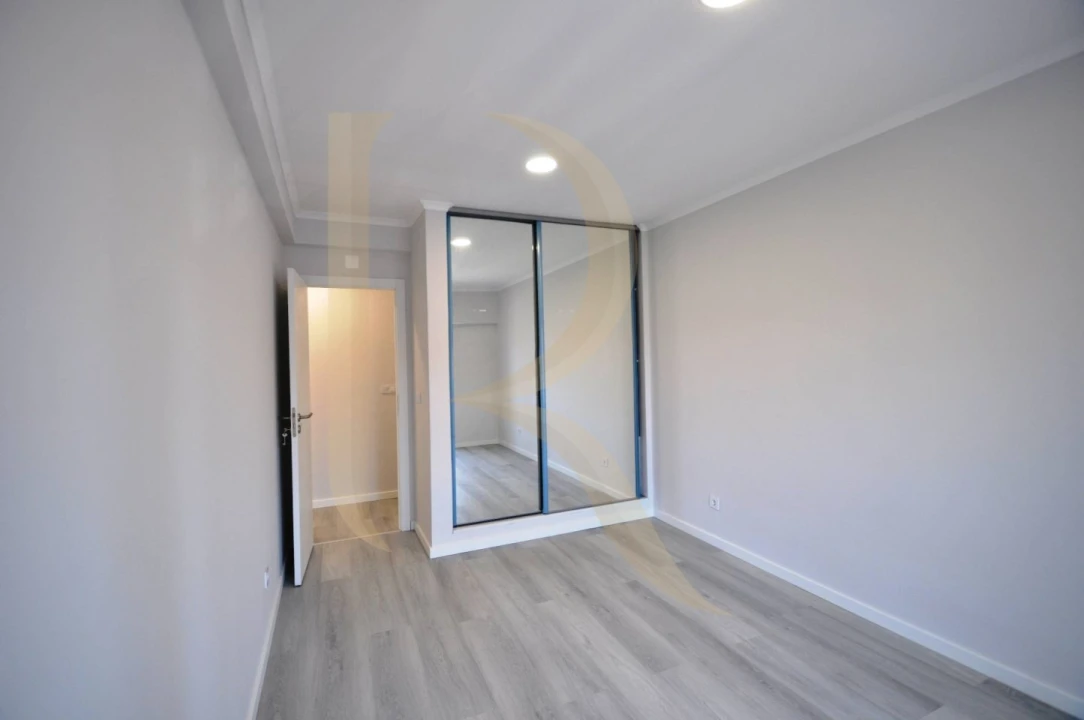 Apartamento T4 para Venda em Amora Foto 22