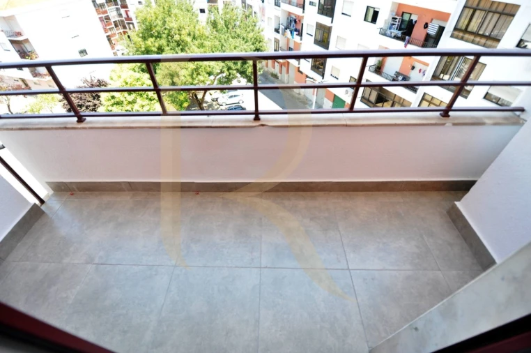 Apartamento T4 para Venda em Amora Foto 6