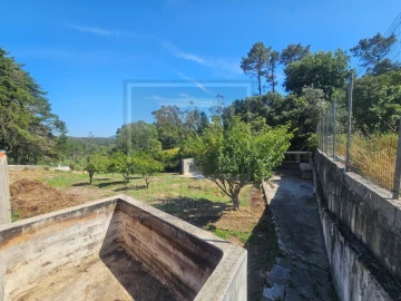 Moradia T3 para Venda em Igreja Nova e Cheleiros