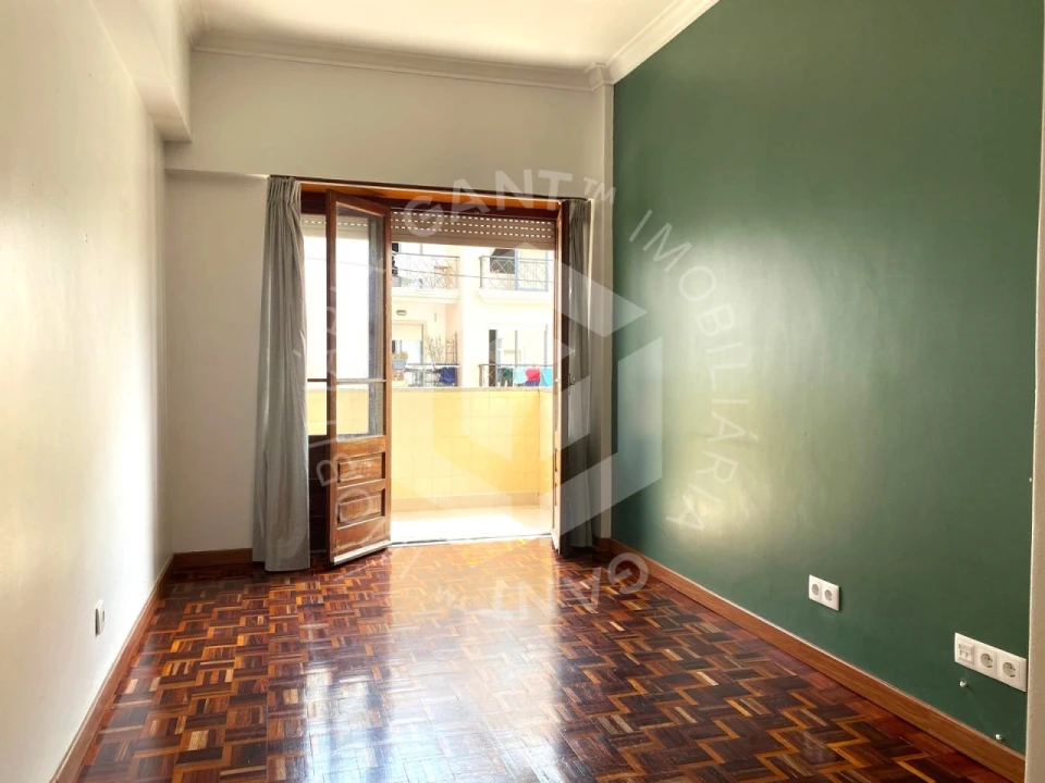 Apartamento T2 para Venda em Costa da Caparica Foto 9