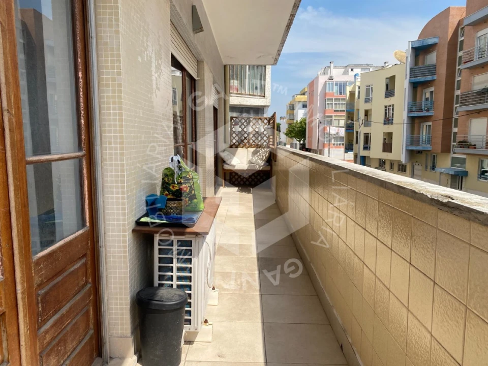 Apartamento T2 para Venda em Costa da Caparica Foto 17