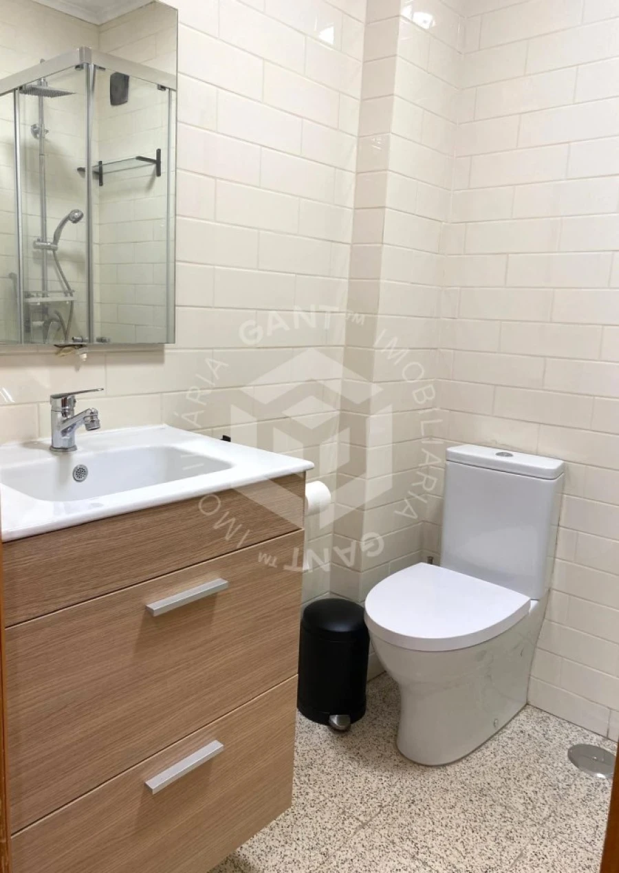 Apartamento T2 para Venda em Costa da Caparica Foto 19
