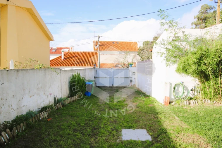 Moradia T3 para Venda em Costa da Caparica Foto 9