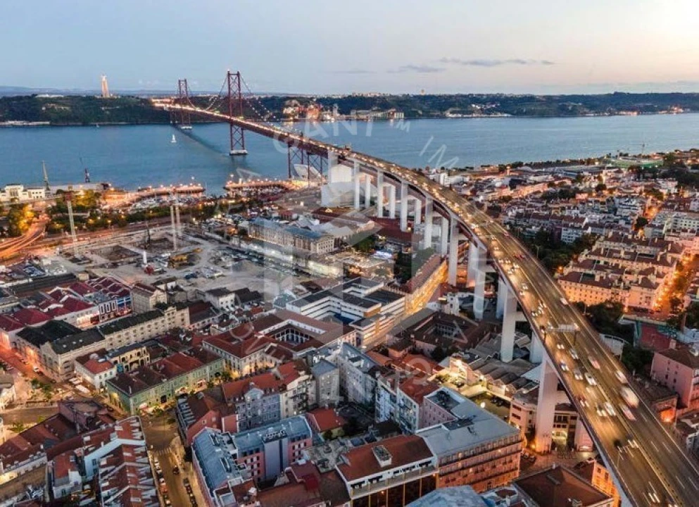 Apartamento T6 para Venda em Alcantara Foto 5