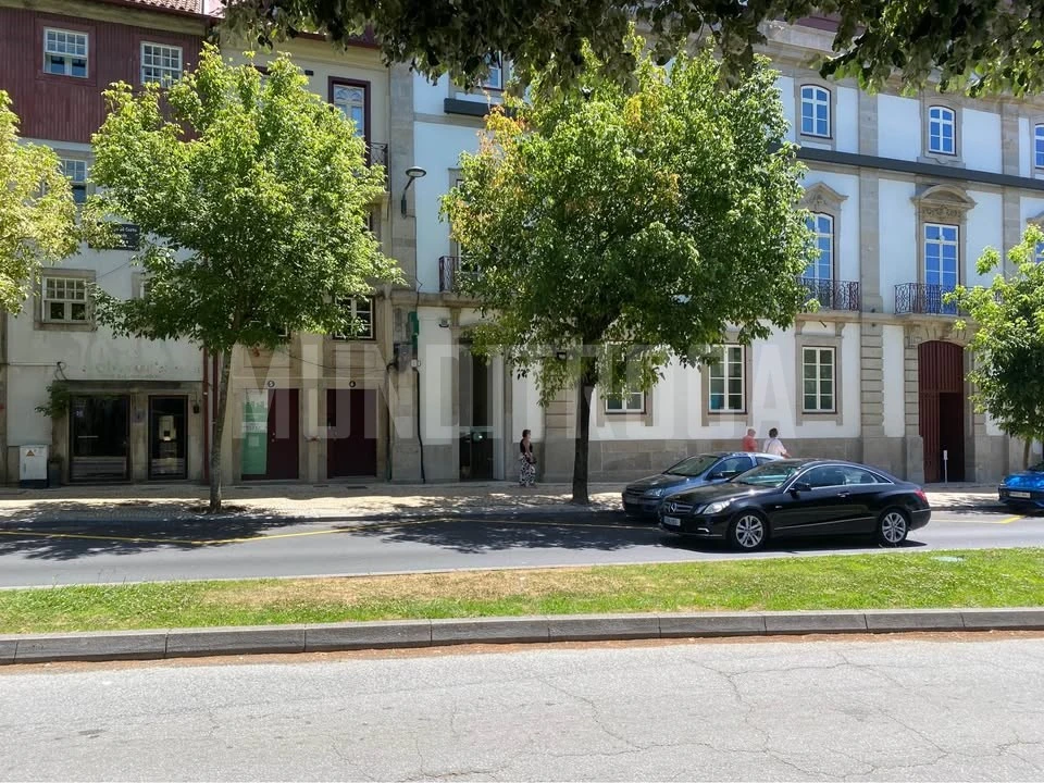Loja para Arrendamento em Braga (São José de São Lázaro e São João do Souto) Foto 3