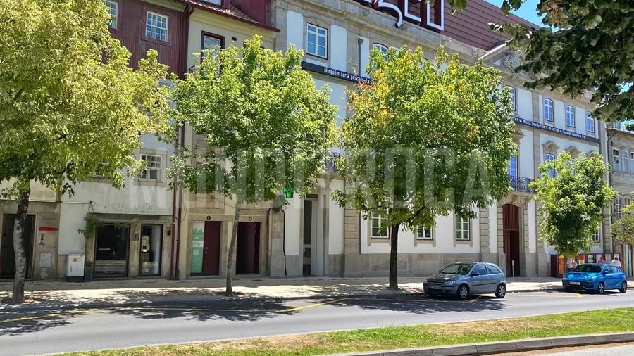 Loja para Arrendamento em Braga (São José de São Lázaro e São João do Souto)