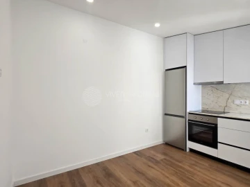 Moradia T1 para Venda em Paranhos