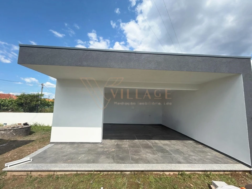 Moradia T3 para Venda em São Pedro da Torre Foto 6