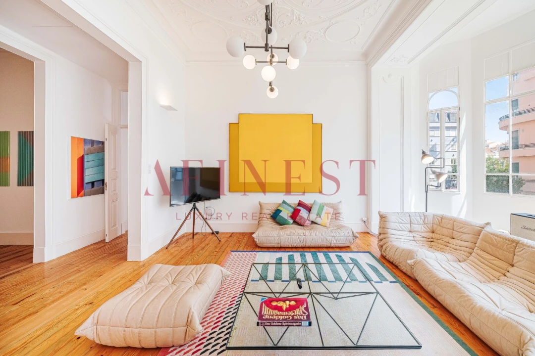 Apartamento T4 para Arrendamento em Santo António Foto 4