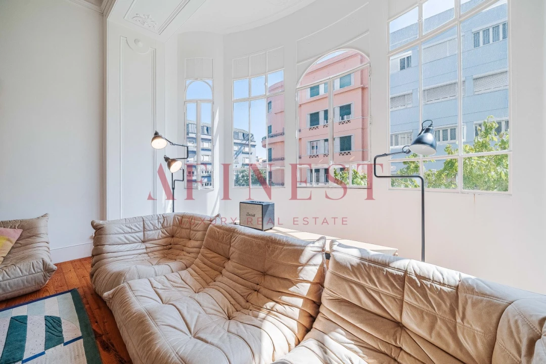 Apartamento T4 para Arrendamento em Santo António Foto 6