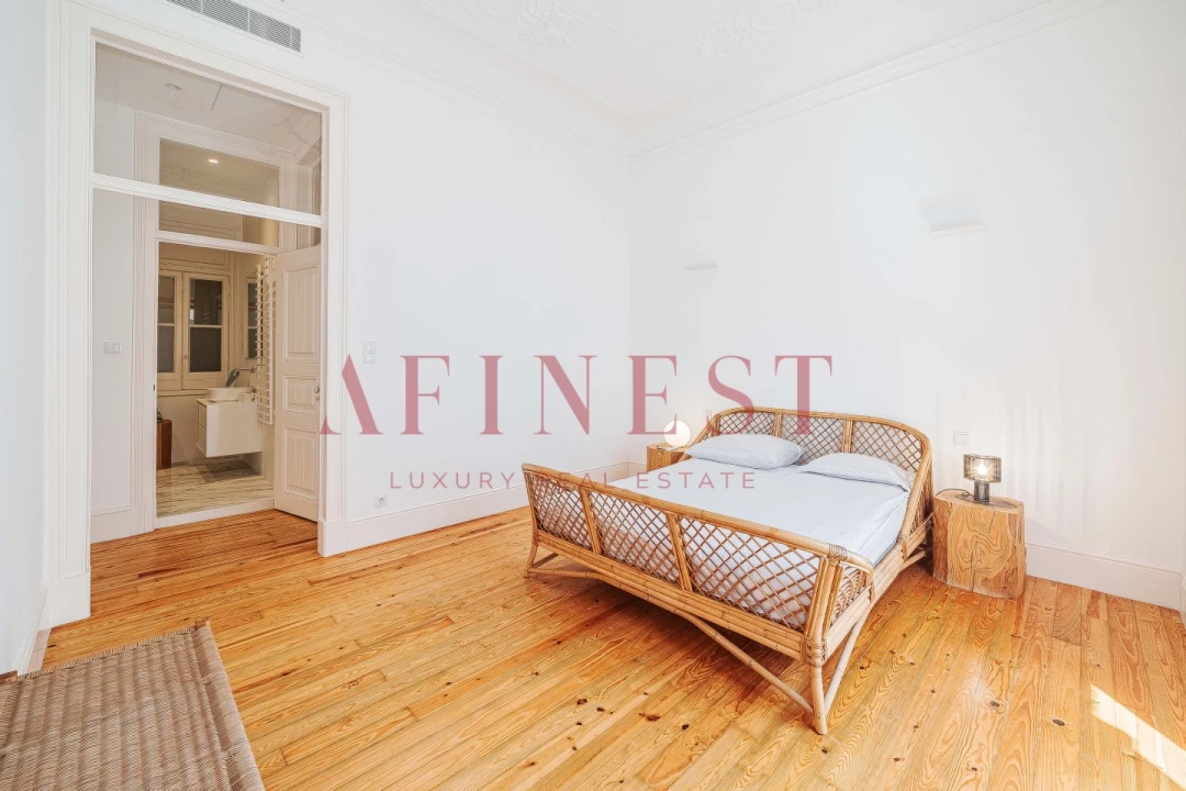 Apartamento T4 para Arrendamento em Santo António Foto 10