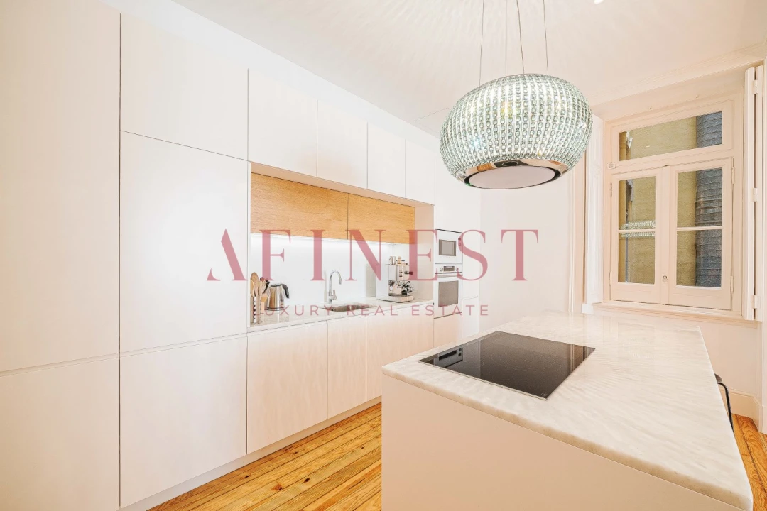 Apartamento T4 para Arrendamento em Santo António Foto 56