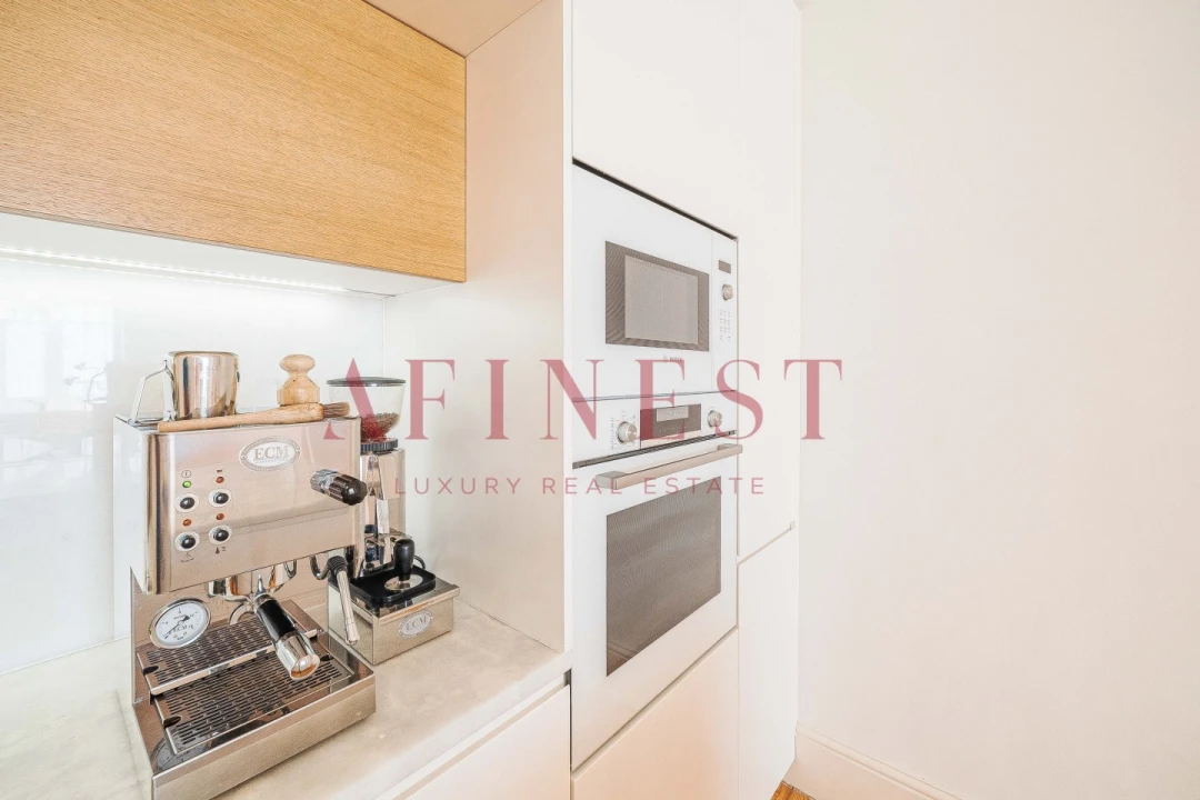Apartamento T4 para Arrendamento em Santo António Foto 59