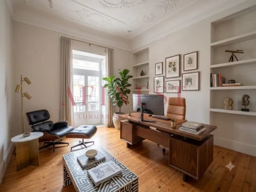 Apartamento T4 para Arrendamento em Santo António