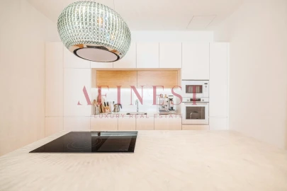 Apartamento T4 para Arrendamento em Santo António