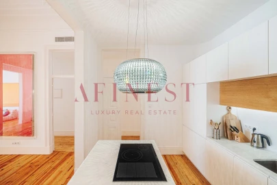 Apartamento T4 para Arrendamento em Santo António
