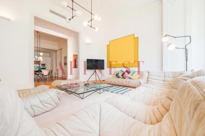 Apartamento T4 para Arrendamento em Santo António