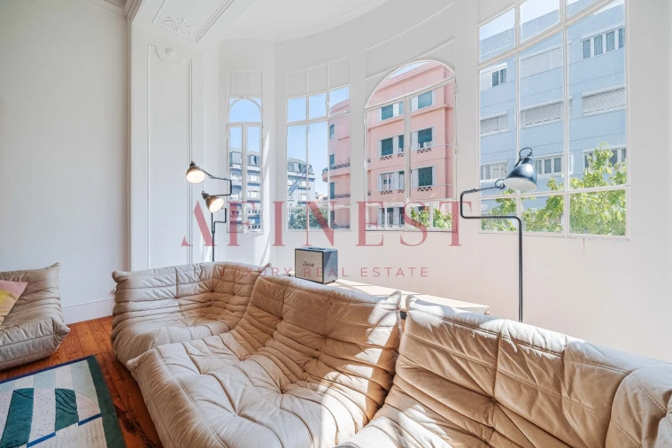 Apartamento T4 para Arrendamento em Santo António Foto 6