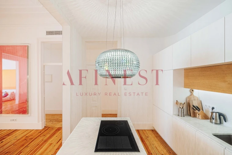 Apartamento T4 para Arrendamento em Santo António Foto 61