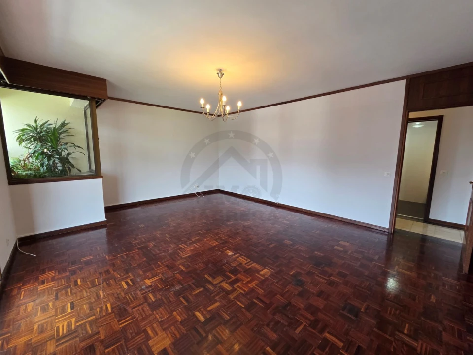Apartamento T2 para Venda em São Martinho Foto 11