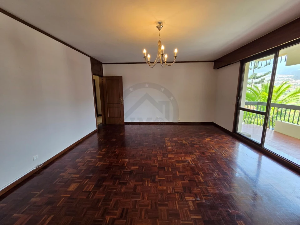 Apartamento T2 para Venda em São Martinho Foto 12