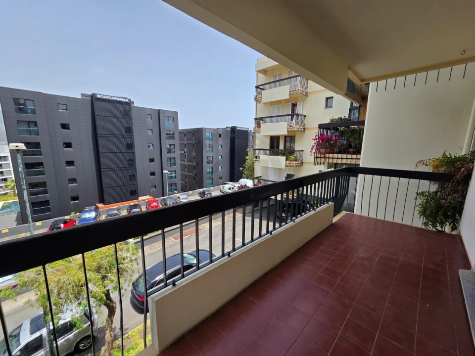 Apartamento T2 para Venda em São Martinho Foto 20