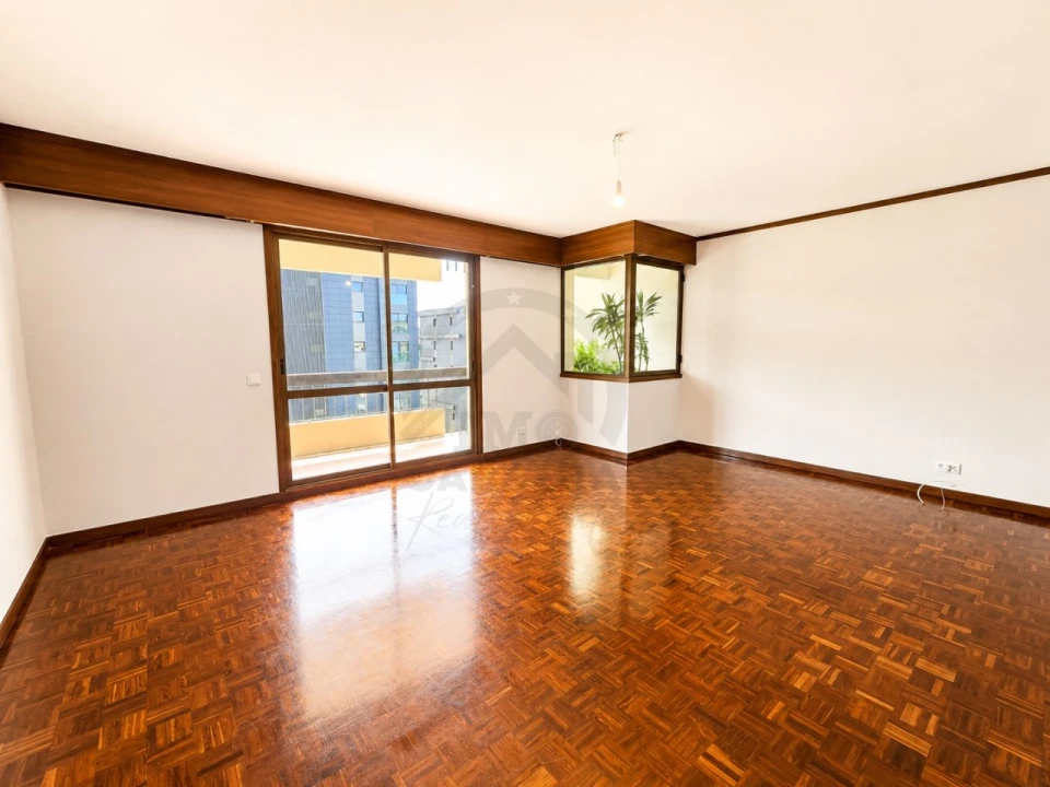 Apartamento T2 para Venda em São Martinho Foto 15