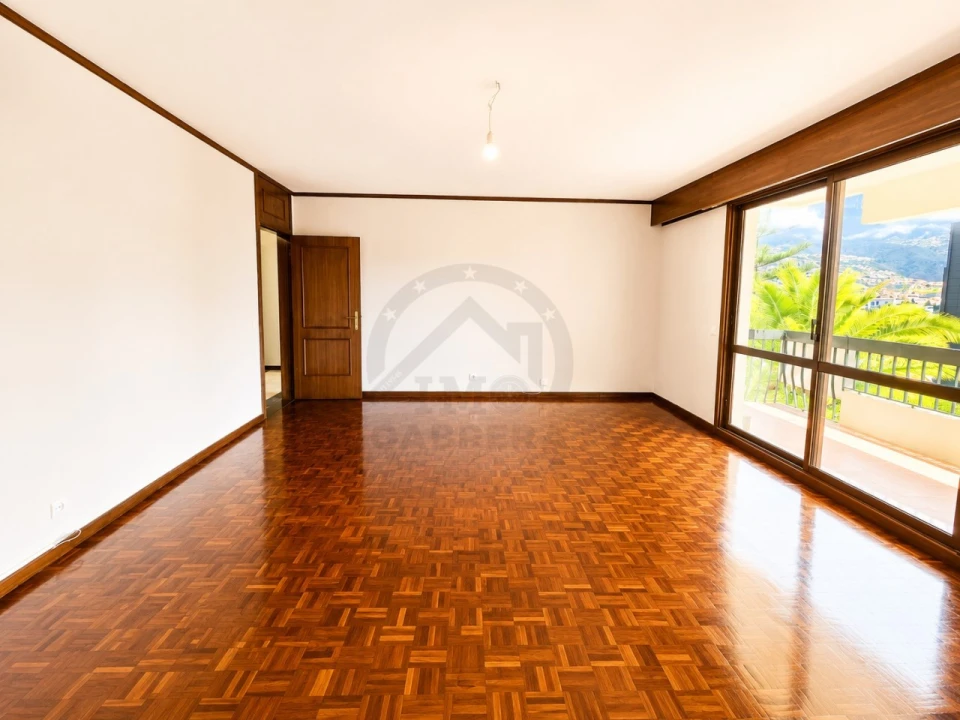 Apartamento T2 para Venda em São Martinho Foto 17